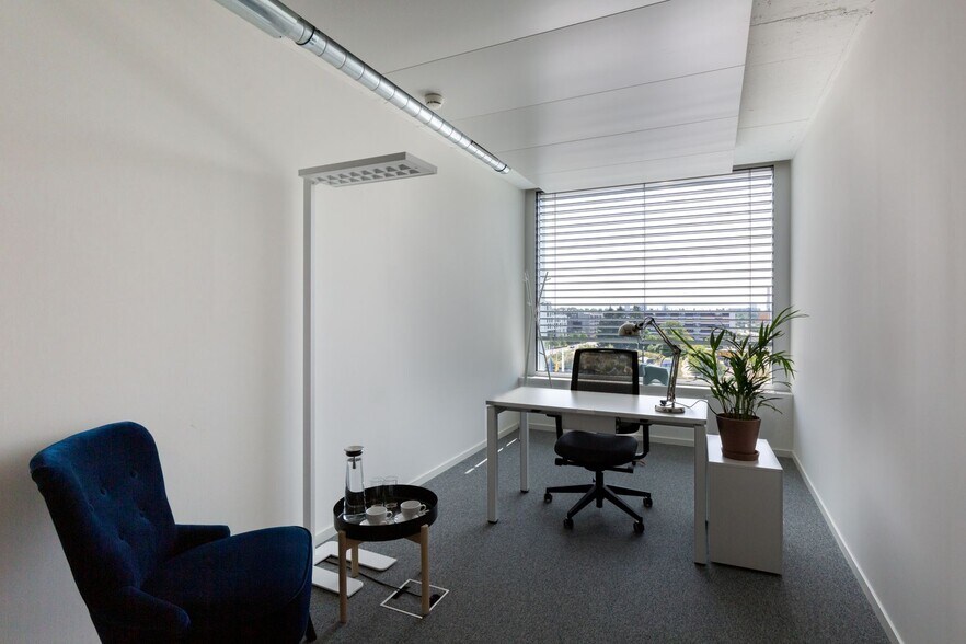 More Photos Of 1828 Walnut St, Kansas City Coworking Space