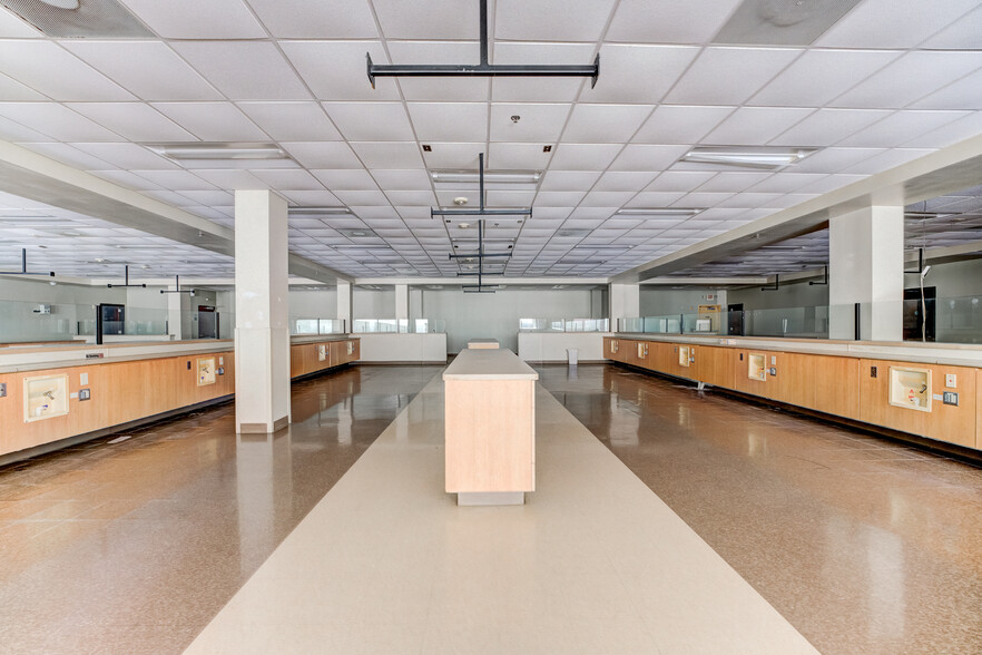 More Photos Of 324 Fm-1960 Rd, Houston General Retail For Sale