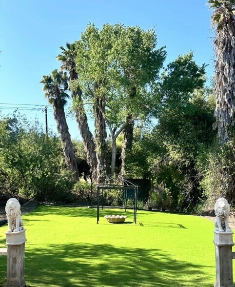 More Photos Of 924-220-017 CA Riverside County, Temecula Land For Sale