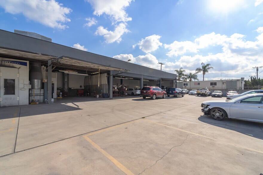More Photos Of 42 W Live Oak Ave, Arcadia Auto Repair For Sale
