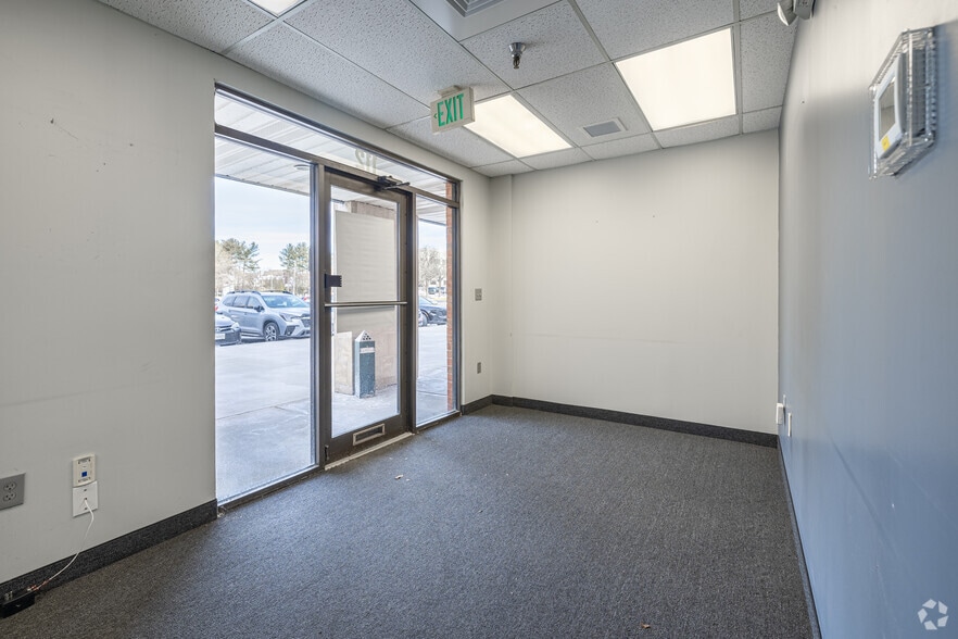 More Photos Of 1777 Reisterstown Rd, Pikesville Unknown For Lease