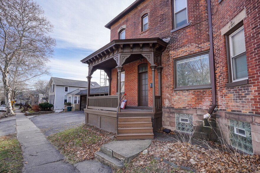 More Photos Of 42 Rowley St, Rochester Apartments For Sale