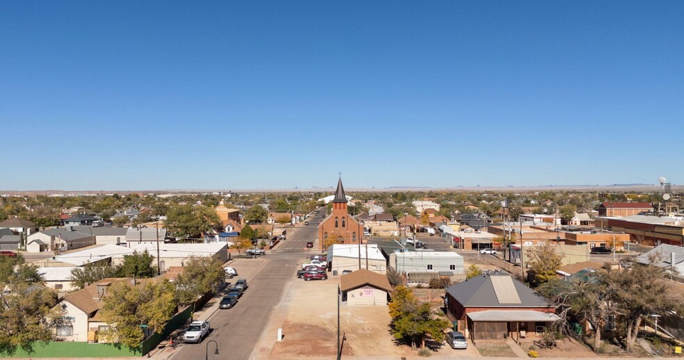 More Photos Of 100 N Winslow Ave, Winslow Freestanding For Sale
