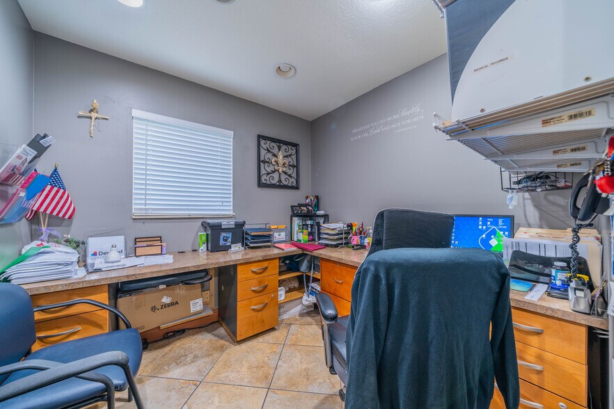 More Photos Of 10508 Gibsonton Dr, Riverview Medical For Sale