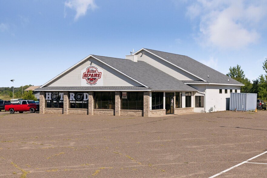 Primary Photo Of 931 240th St, Osceola General Retail For Sale