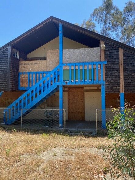 More Photos Of 220 W Big Springs Rd, Riverside Schools For Sale