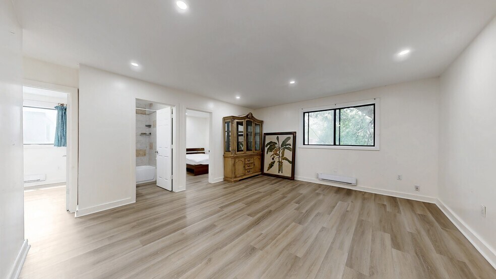 More Photos Of 1784 Jane St, Toronto Storefront Retail Office For Sale