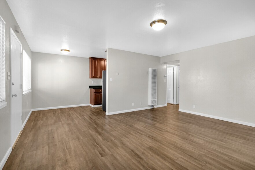 More Photos Of 2244 12th Ave, Oakland Apartments For Sale