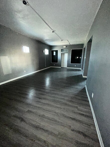 More Photos Of 1140 Mercer Ave, Akron General Retail For Sale