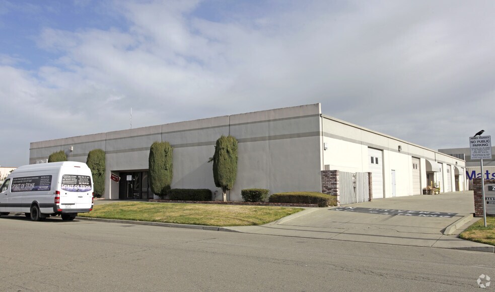 Primary Photo Of 23588 Connecticut St, Hayward Warehouse For Lease