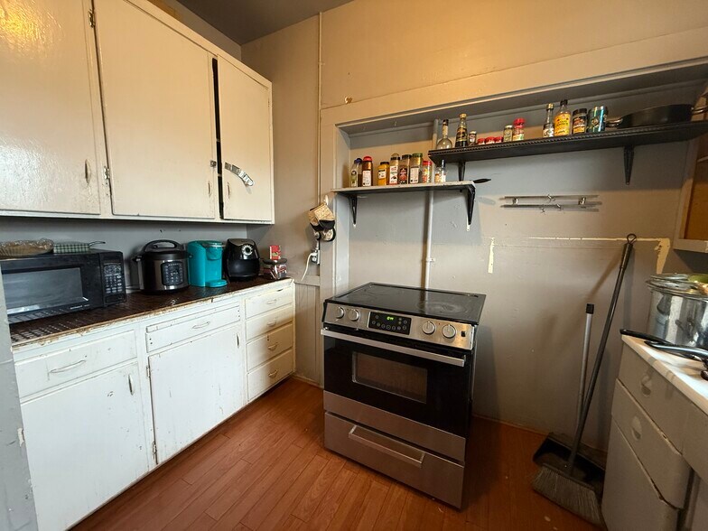 More Photos Of 623-625 S 2nd St, San Jose Dormitory For Sale