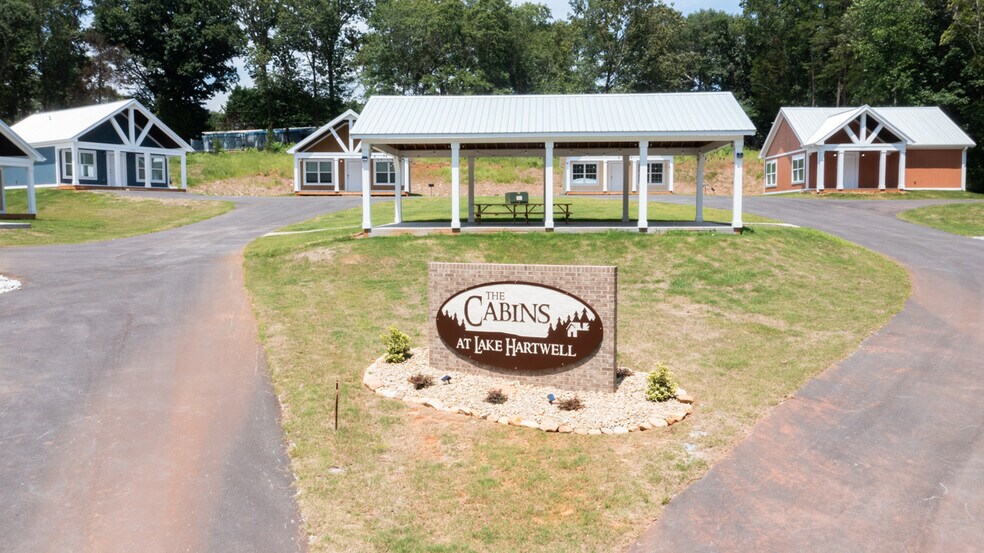 More Photos Of 1017 Smyzer Rd, Townville Manufactured Housing Mobile Home Park For Sale