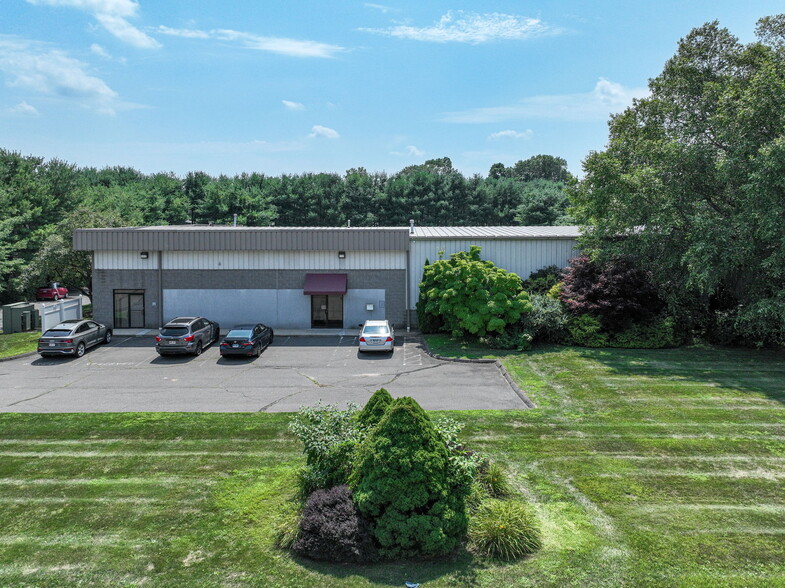 Primary Photo Of 140 Commerce Way, South Windsor Manufacturing For Lease