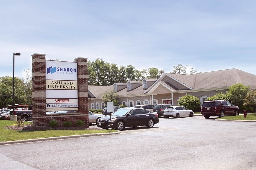 More Photos Of 2494-2508 Medina Rd, Medina Office For Lease