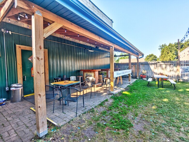 More Photos Of 1828 Iowa Ave, Superior Storefront Retail Residential For Sale