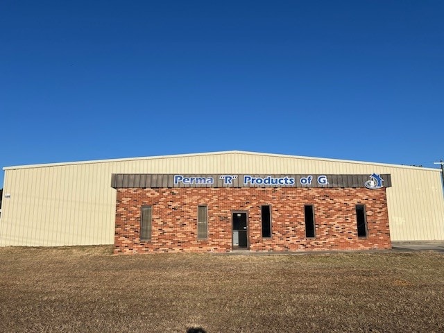 Primary Photo Of 606 Old Quitman Rd, Adel Warehouse For Lease