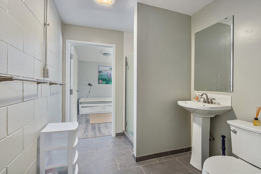 More Photos Of 56968 Dailey Rd, Dowagiac Shelter For Sale