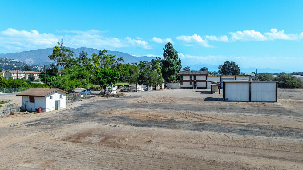 More Photos Of , Santa Paula Unknown For Sale