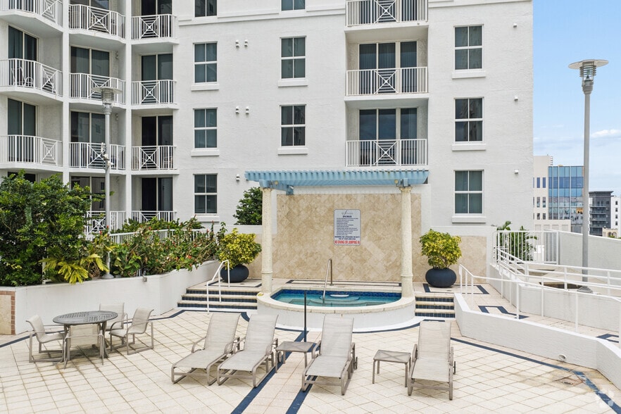More Photos Of 255 Evernia St, West Palm Beach Apartments For Lease