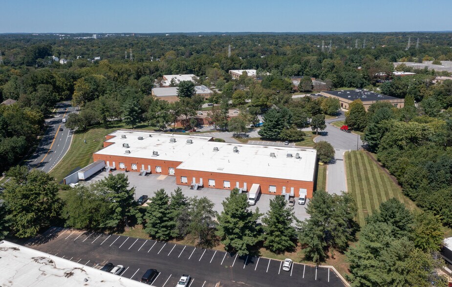 More Photos Of 8989 Herrmann Dr, Columbia Light Distribution For Lease