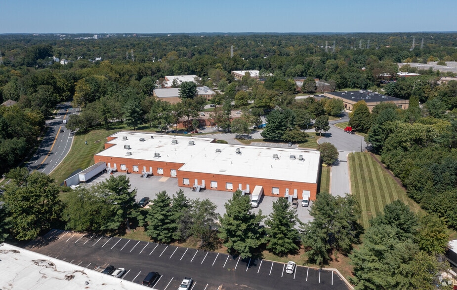 More Photos Of 8989 Herrmann Dr, Columbia Light Distribution For Lease