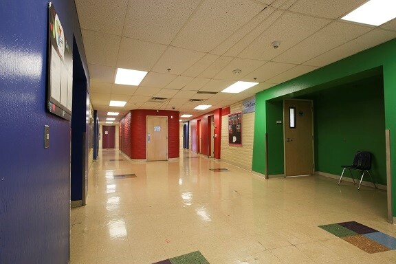 More Photos Of 5050 N 19th Ave, Phoenix Schools For Lease