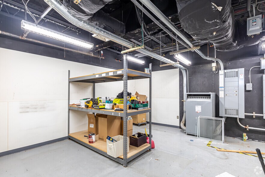 More Photos Of 125 Liberty St, Springfield Medical For Lease
