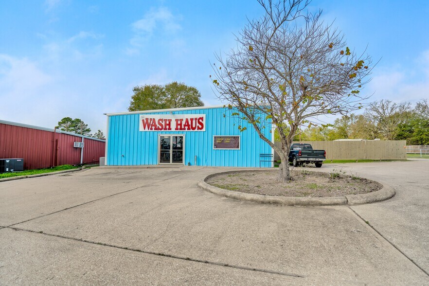 More Photos Of 3685 Highway 19, Huntsville Storefront Retail Residential For Sale