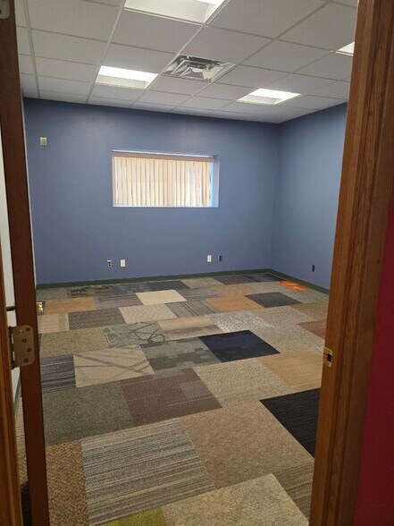 More Photos Of 1115 Commercial Ave, Reedsburg Service For Lease