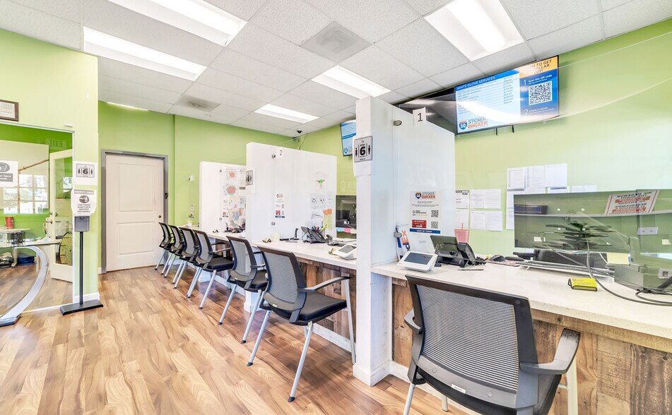 More Photos Of 37981 Niles Blvd, Fremont Storefront For Sale