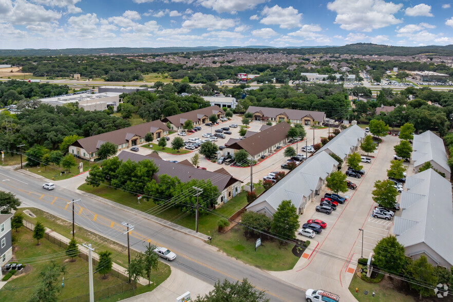 More Photos Of 138 Old San Antonio Rd, Boerne Medical For Lease