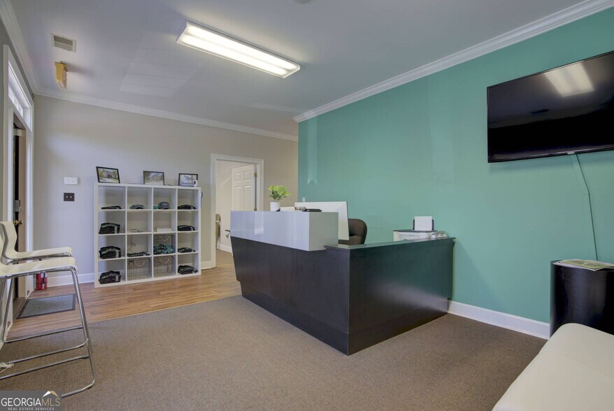 More Photos Of 188 Ben Burton Cir, Bogart Office For Sale