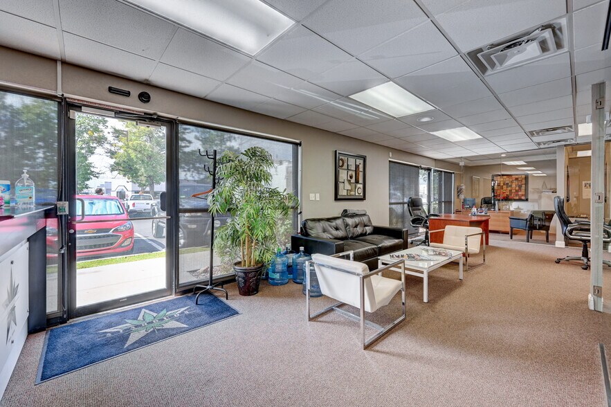 More Photos Of 7030 E 46th Avenue Dr, Denver Warehouse For Sale