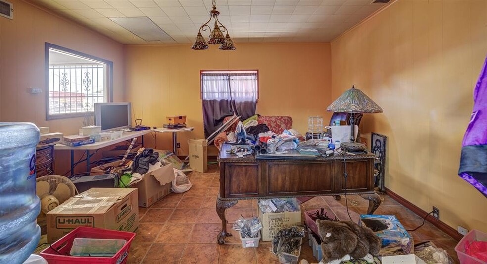 More Photos Of 4625 NW 10th St, Oklahoma City Distribution For Sale
