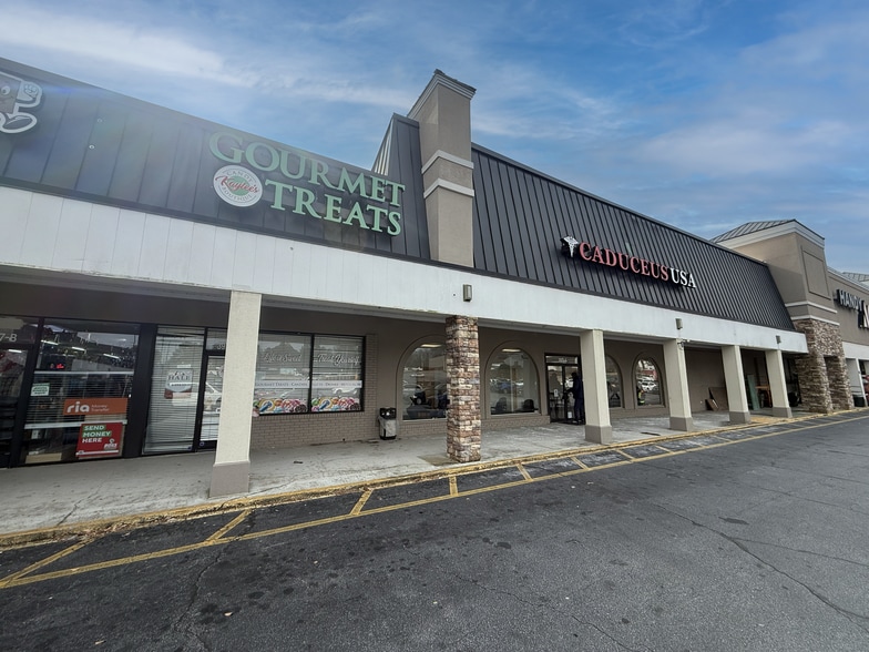 More Photos Of 3951-3987 Lawrenceville Hwy, Tucker Unknown For Lease