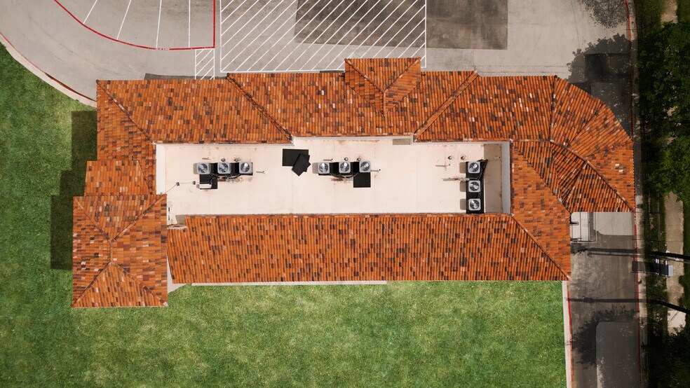 More Photos Of 640 E Mather St, New Braunfels Apartments For Sale