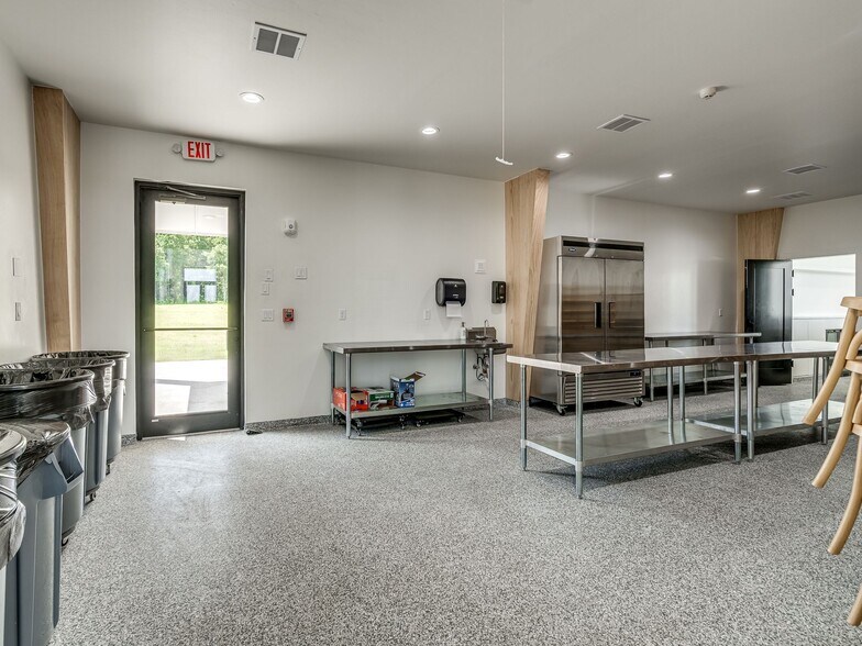 More Photos Of 20480 NE 164th St, Luther Specialty For Sale