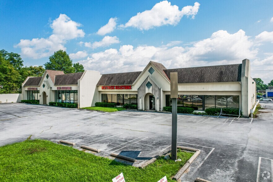 More Photos Of 5420-5430 Jonestown Rd, Harrisburg Freestanding For Sale