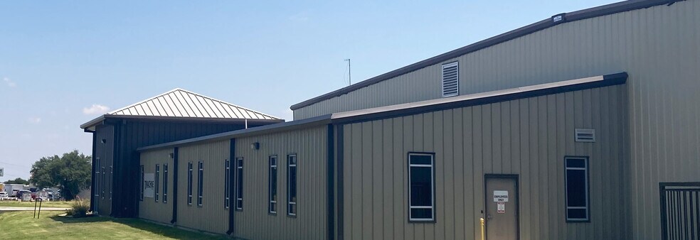 More Photos Of 11220 S FM 730, Azle Industrial For Lease