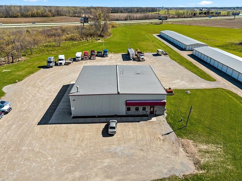 More Photos Of 6532 Old 29 Rd, Seymour Auto Repair For Sale
