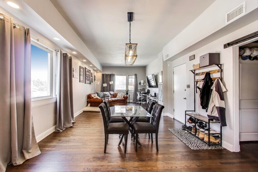 More Photos Of 1103 W Grand Ave, Chicago Apartments For Sale