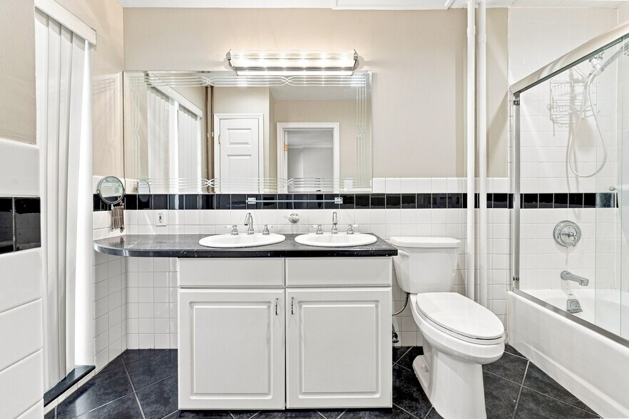 More Photos Of 117 President St, Brooklyn Apartments For Sale