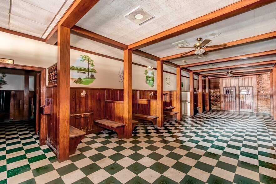 More Photos Of 15 7th St, Augusta Restaurant For Sale