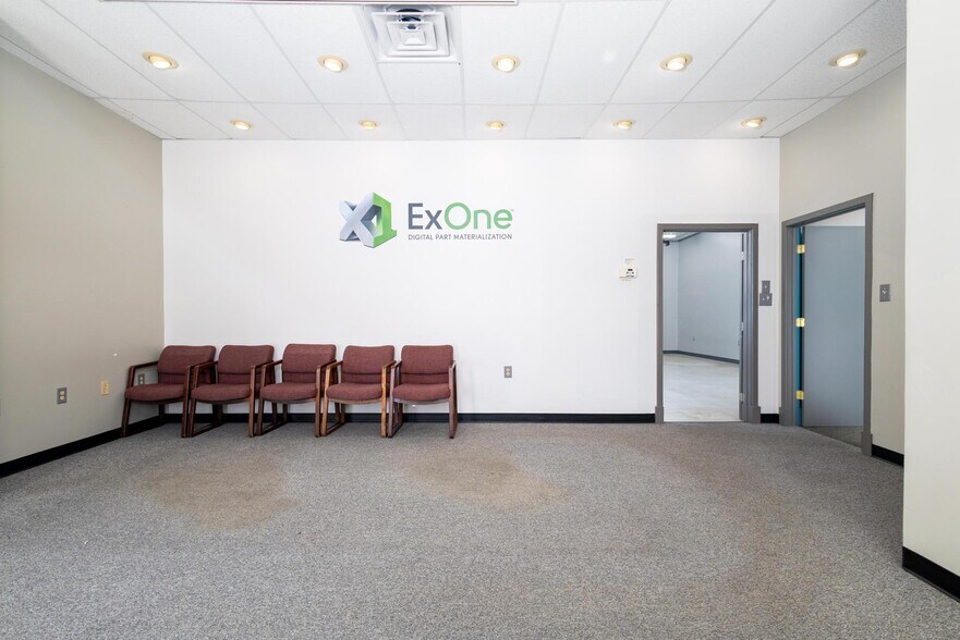 More Photos Of 66850 Executive Dr, Saint Clairsville Warehouse For Lease