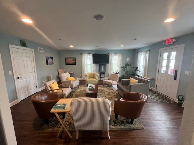 More Photos Of 101 W Park Pl, Middletown Office For Sale