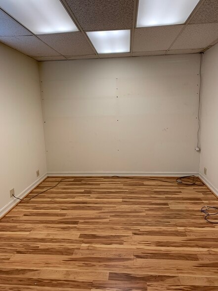 More Photos Of 3323 Lime Ave, Long Beach Office For Sale