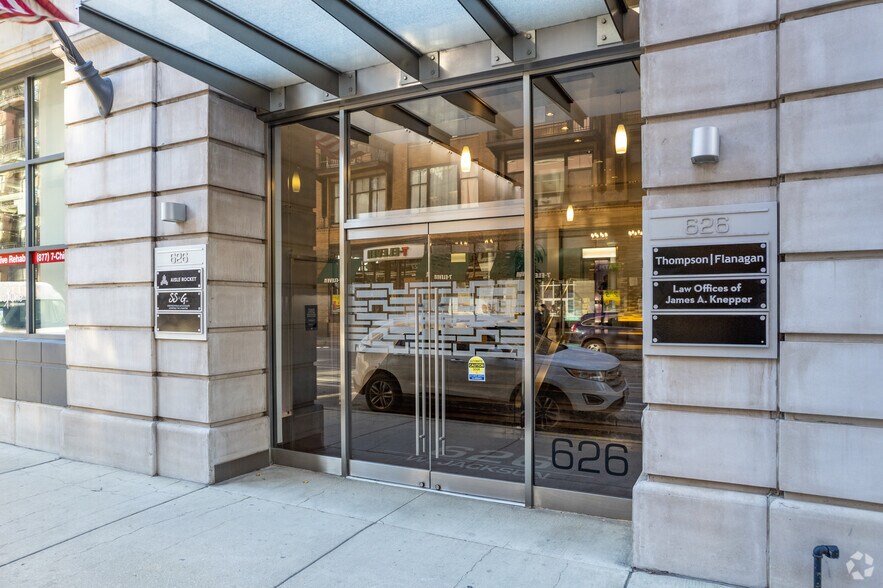 More Photos Of 626 W Jackson Blvd, Chicago Loft Creative Space For Lease