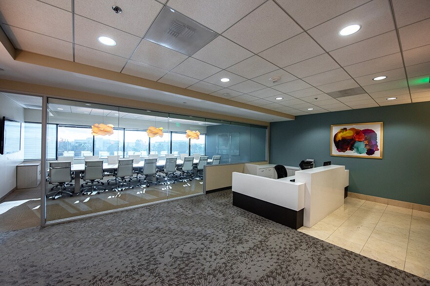 More Photos Of 1230 Rosecrans Ave, Manhattan Beach Office For Lease