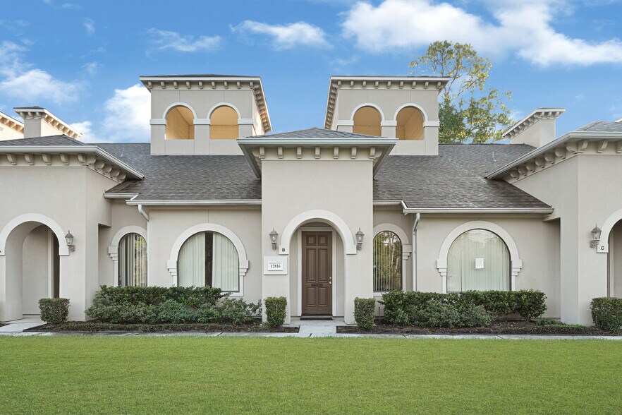 More Photos Of 12816 Willow Centre Dr, Houston Loft Creative Space For Sale