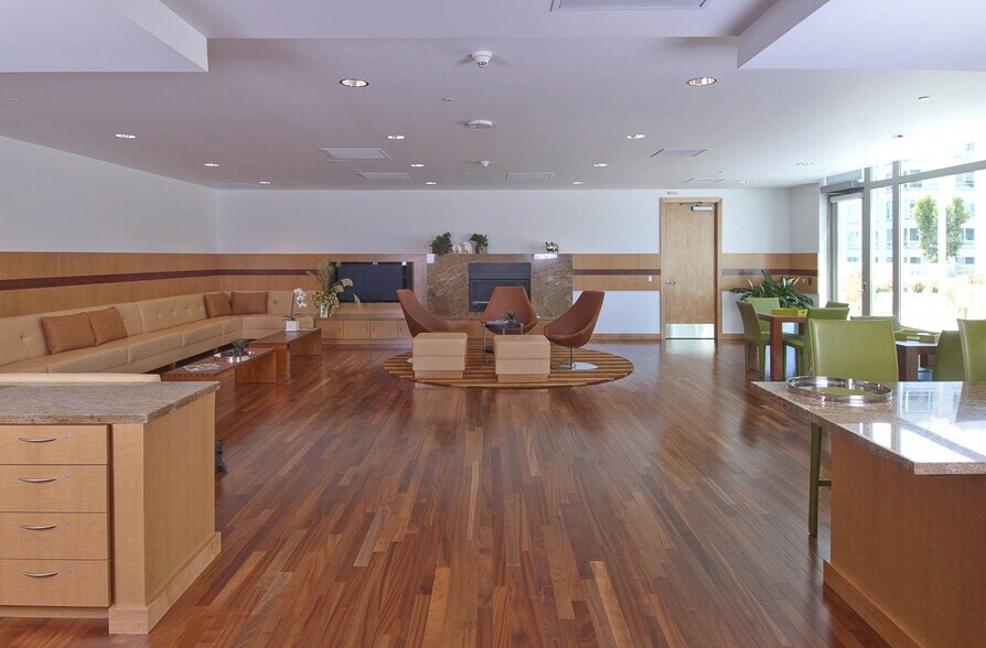 More Photos Of 100 Grand Ave, Oakland Apartments For Lease